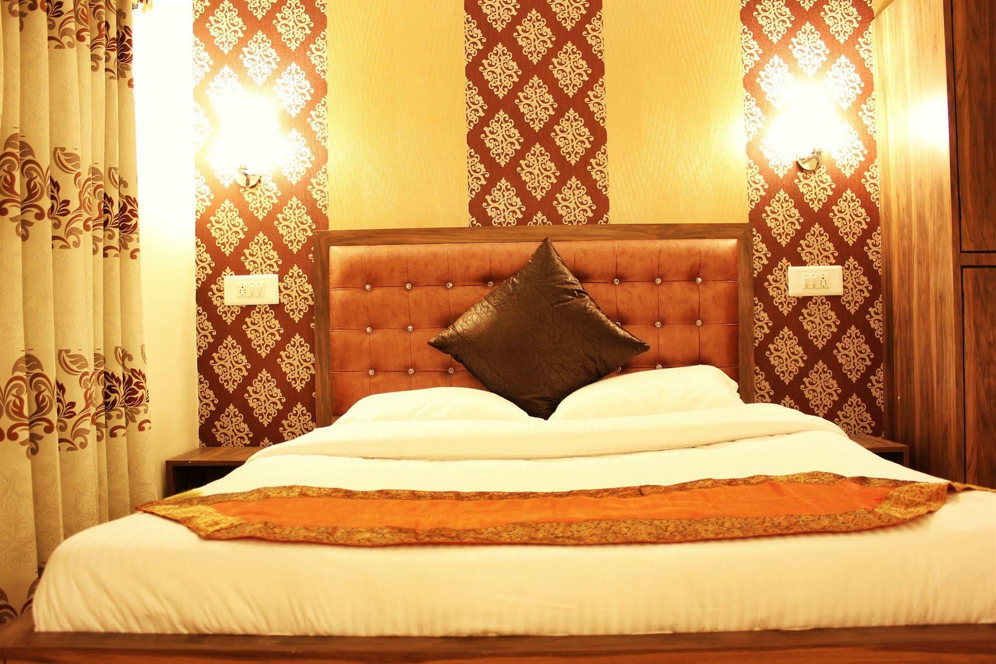 Hotel Walisons Resorts Srīnagar Buitenkant foto