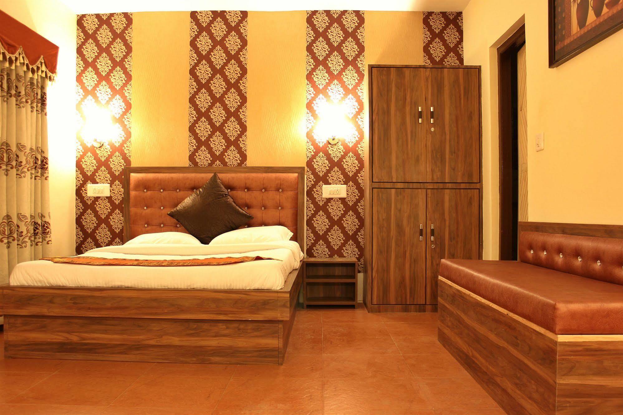 Hotel Walisons Resorts Srīnagar Buitenkant foto