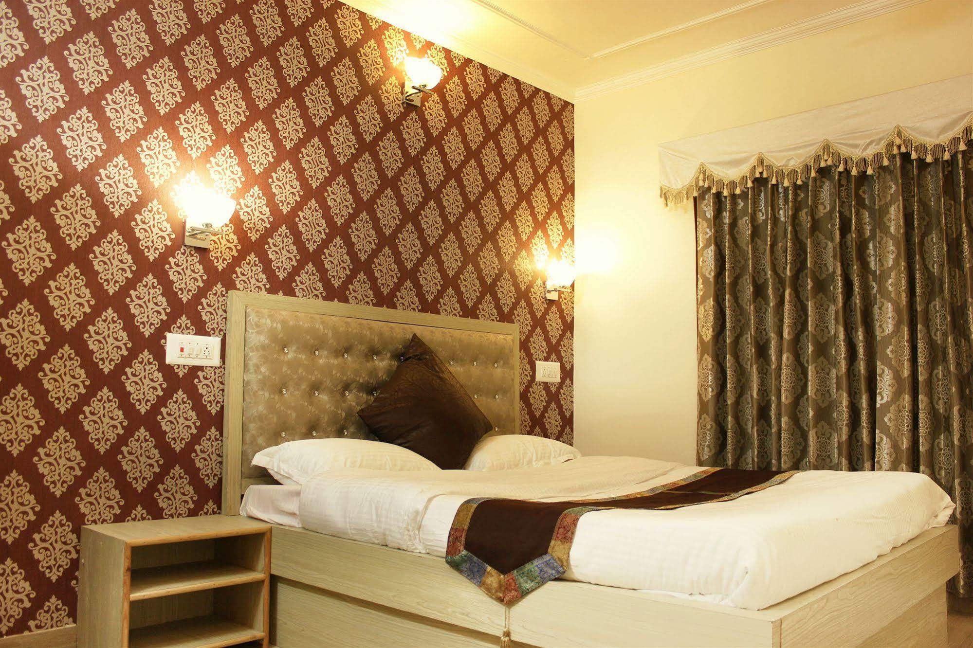 Hotel Walisons Resorts Srīnagar Buitenkant foto